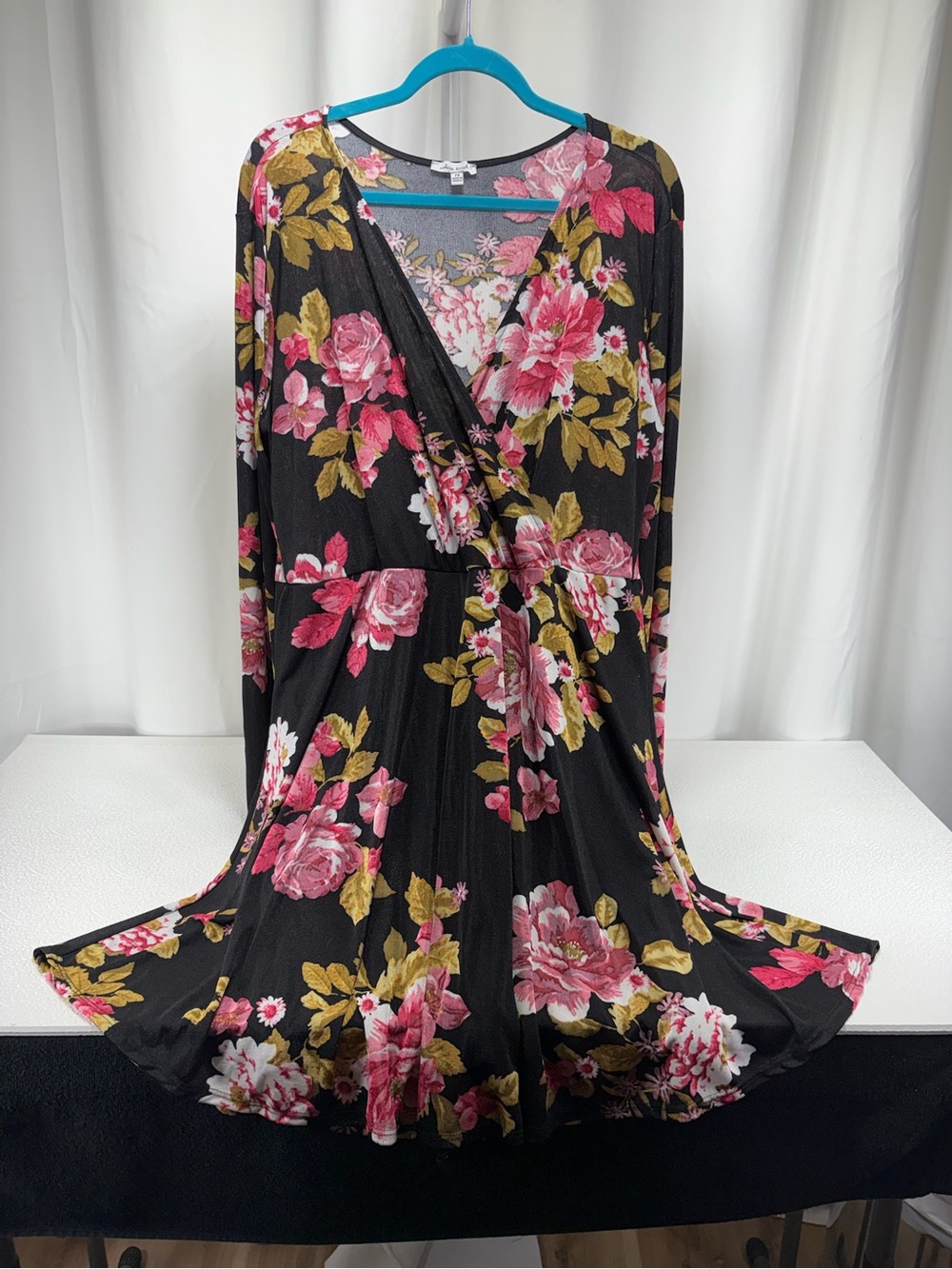 white birch Black Floral Wrap Dress with Pink Roses 4951